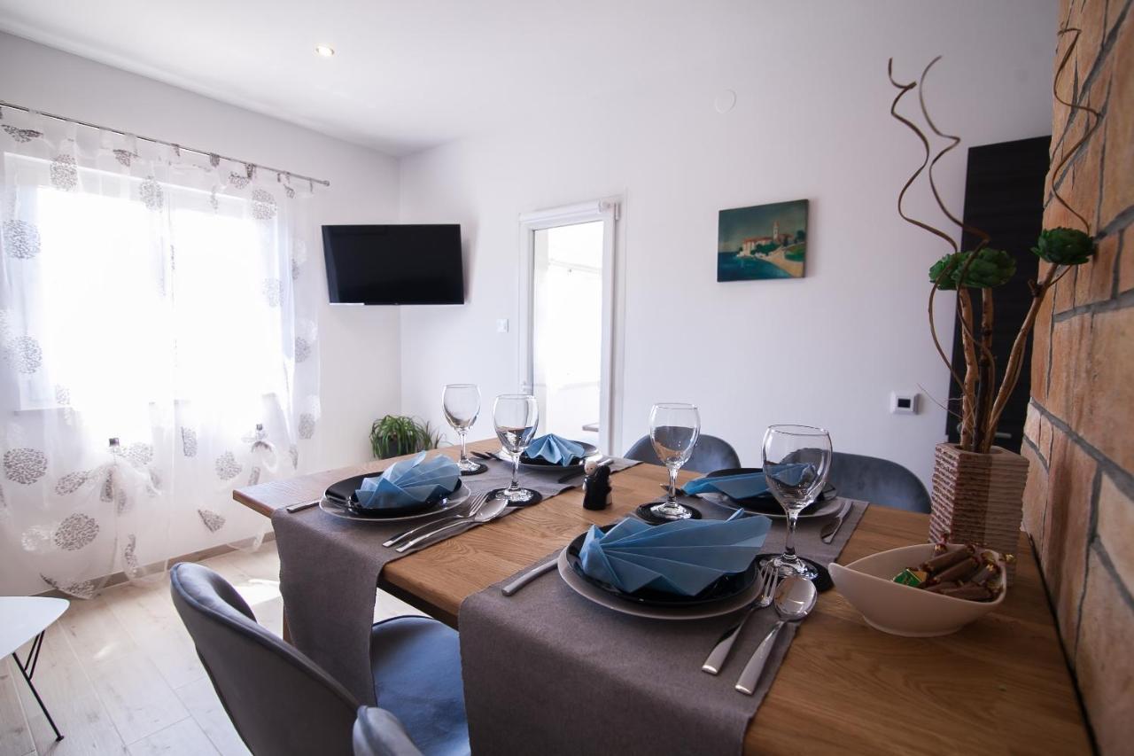 Family Apartments Brach Бол Экстерьер фото