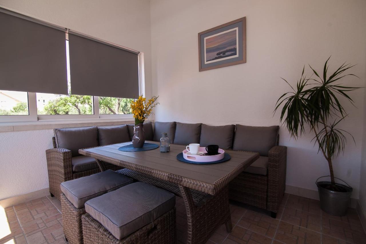 Family Apartments Brach Бол Экстерьер фото