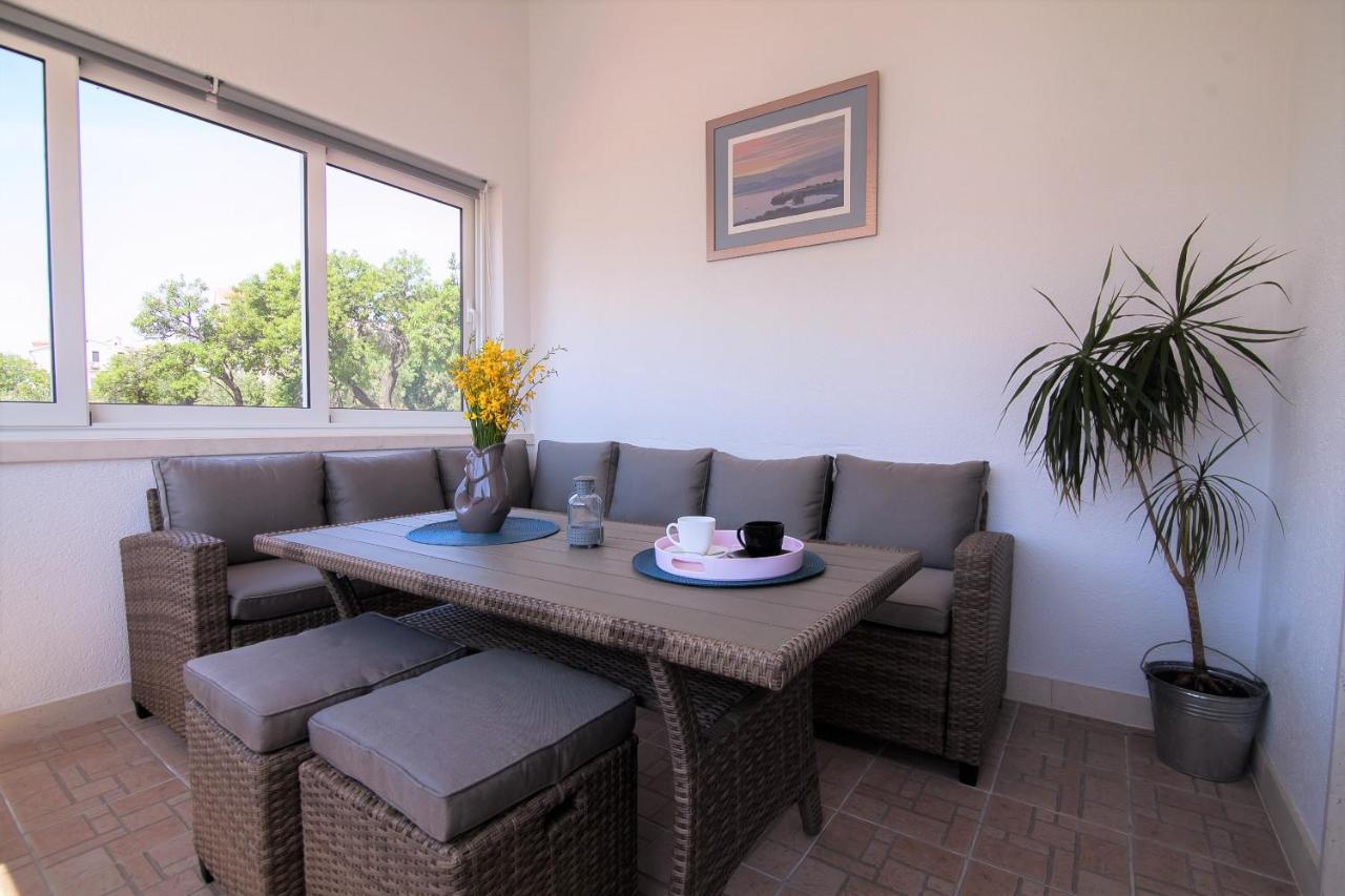 Family Apartments Brach Бол Экстерьер фото