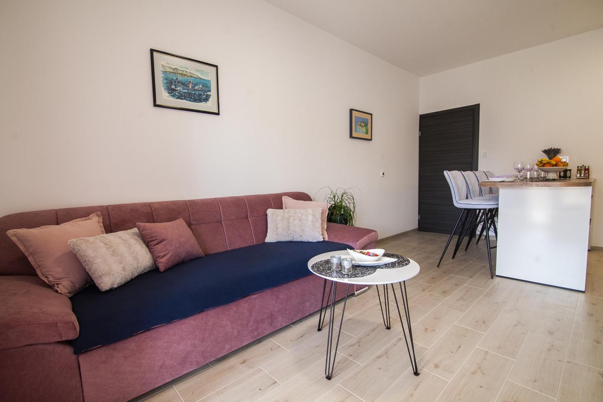 Family Apartments Brach Бол Экстерьер фото